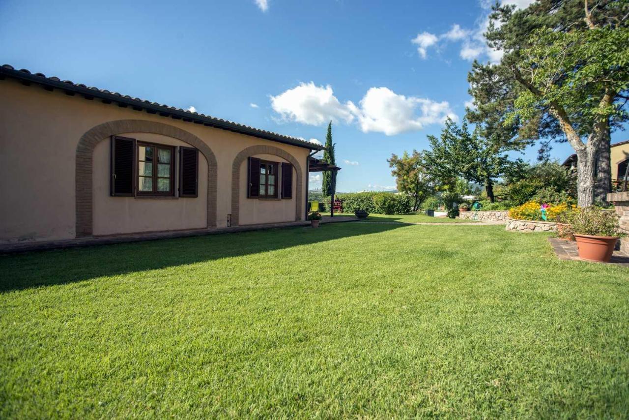 Gasthaus Agriturismo Il Poggetto San Gimignano Exterior foto