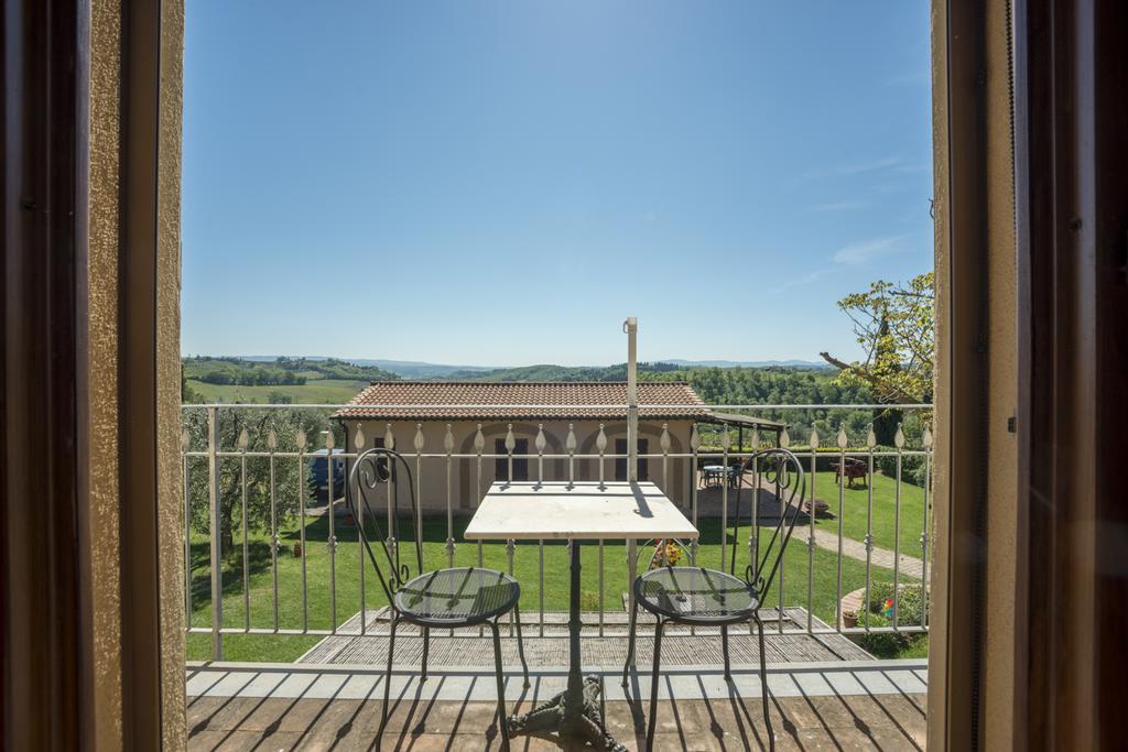 Gasthaus Agriturismo Il Poggetto San Gimignano Exterior foto